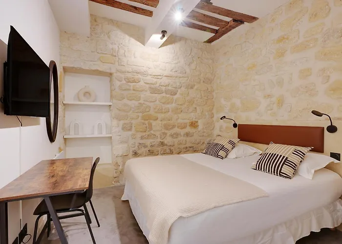 Nochichi Collections - Bastille * Paryż