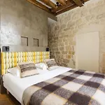 Nochichi Collections - Bastille Apartment *